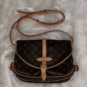 Louis Vuitton Saumur MM pre-owned